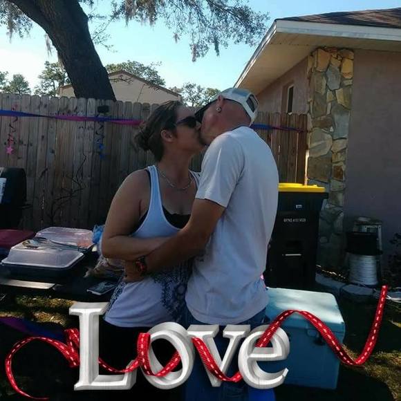 Meet your Posher, Amanda - Picture 1 of 1